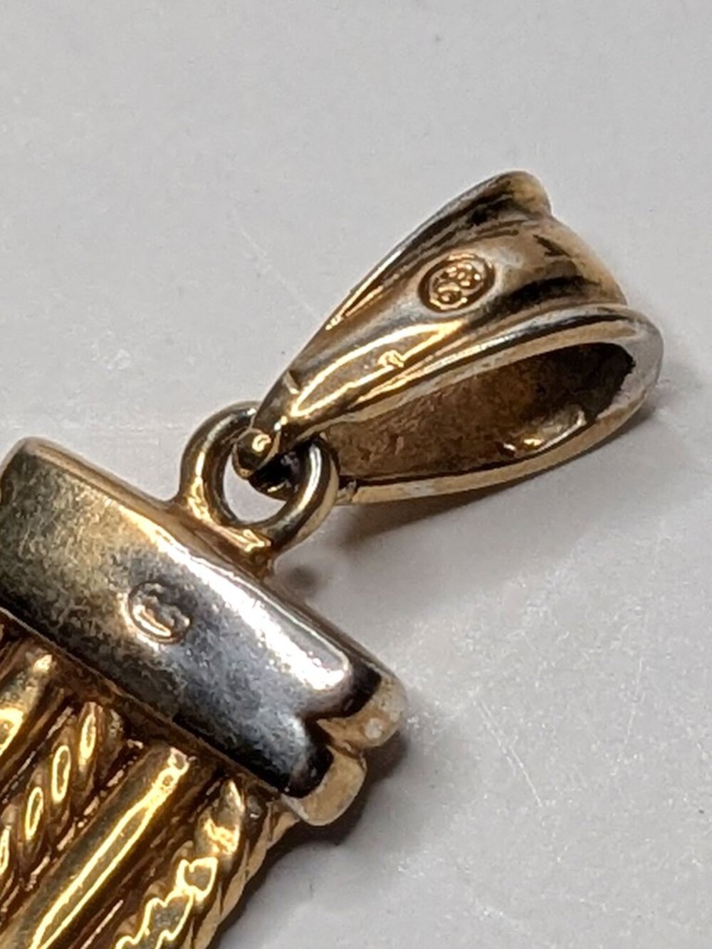 Two-Tone Gold Shell Column Pendant - Ribbed & Twisted Rope Mixed Metal Charm - Picture 8 of 10